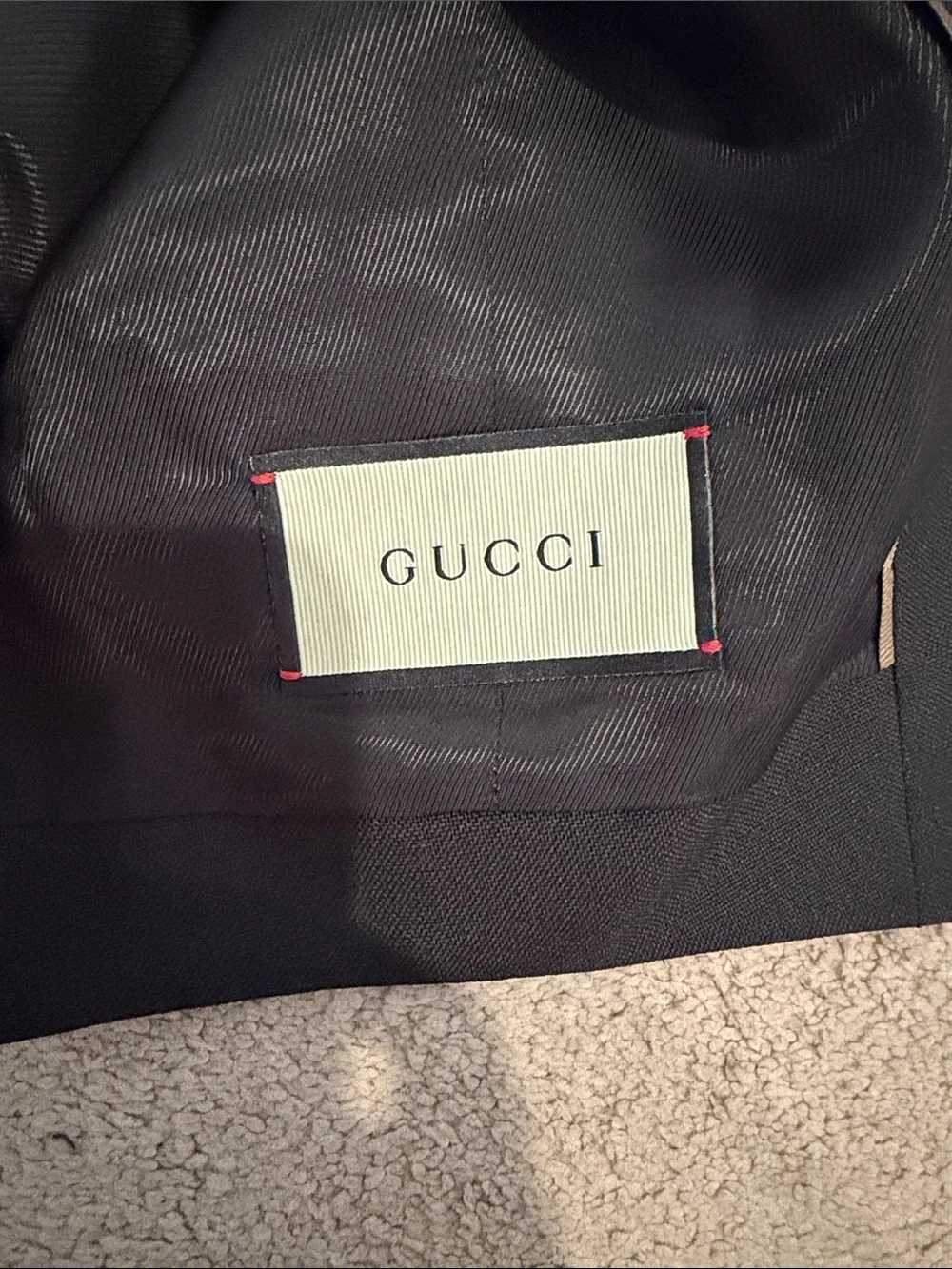 Gucci sleek black